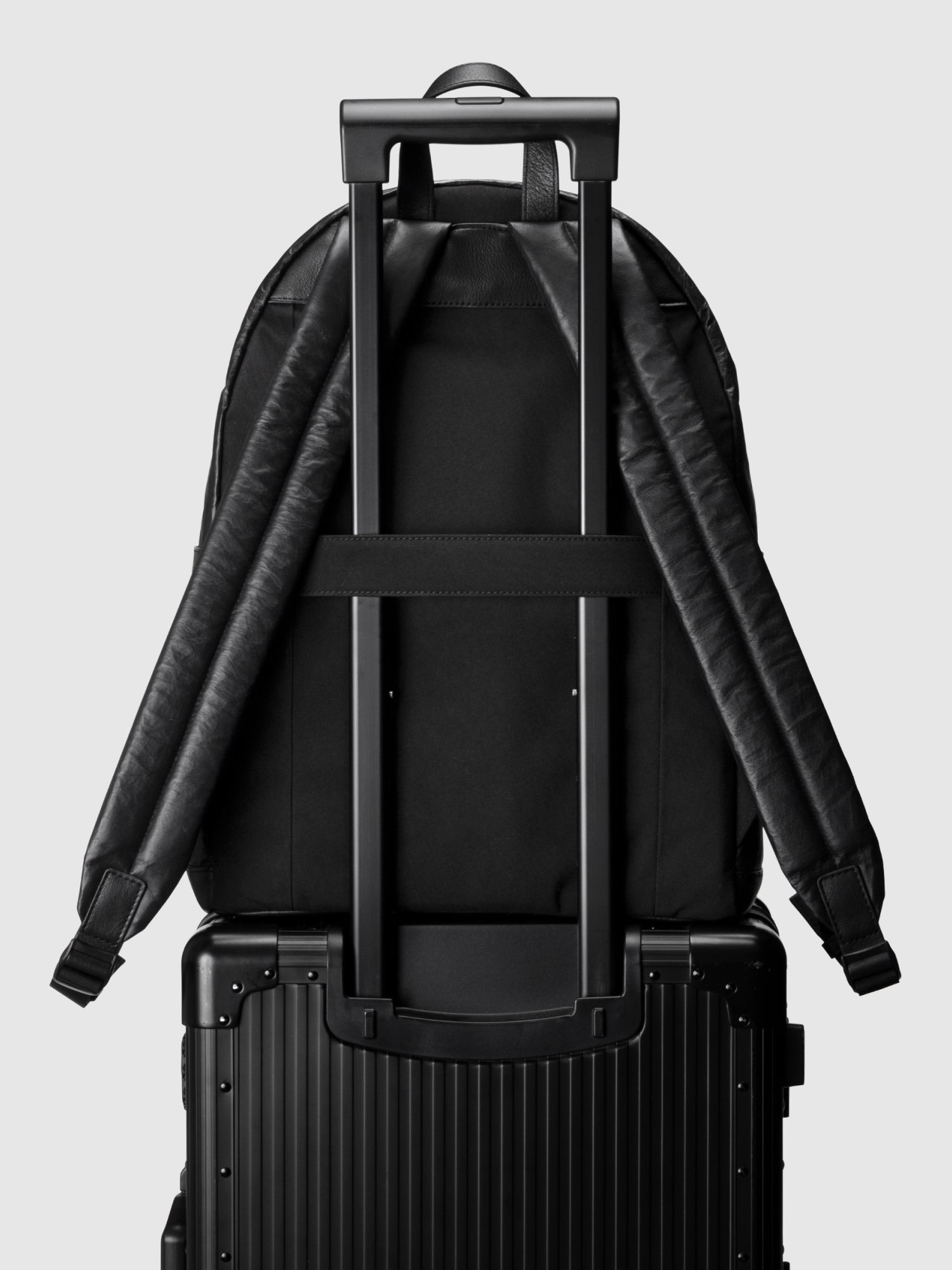 【WEB予約販売・新発売】LEATHER BACKPACK M 017