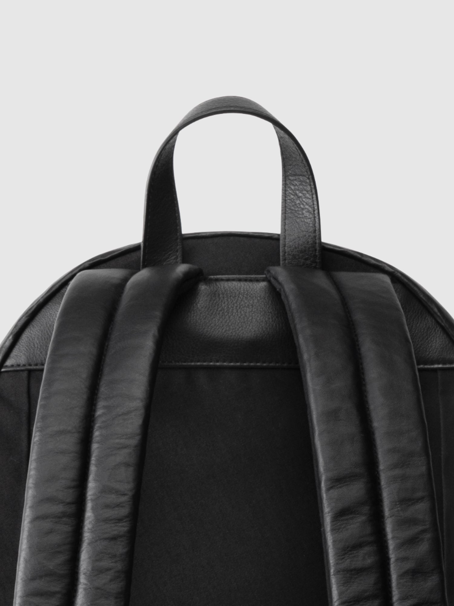 【WEB予約販売・新発売】LEATHER BACKPACK M 017
