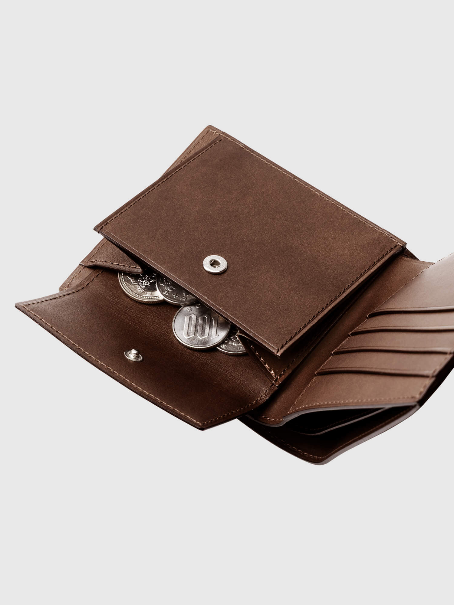 【数量限定色】コードバン 二折財布 002