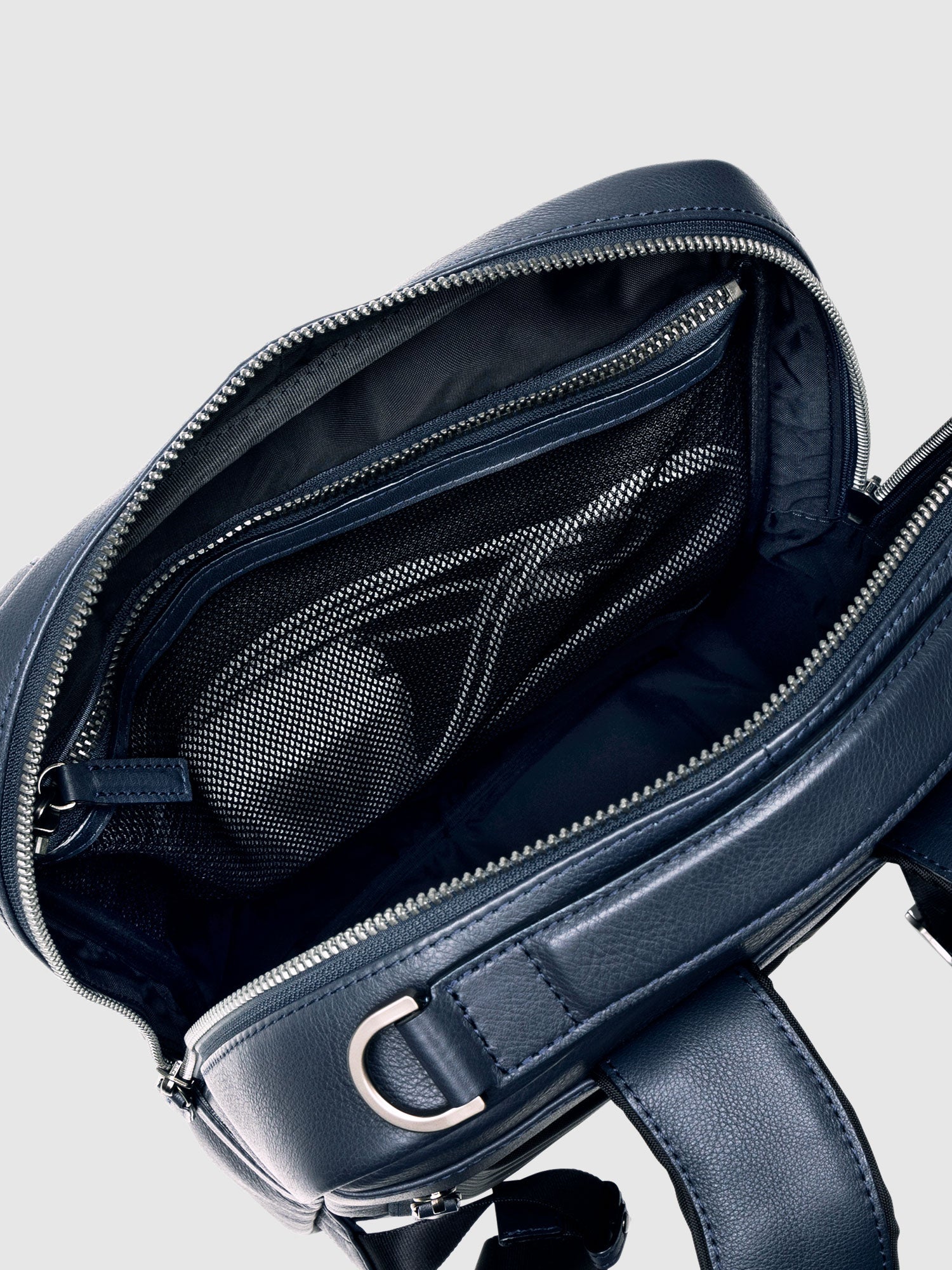 プロータ スマートバックパック (防水革)