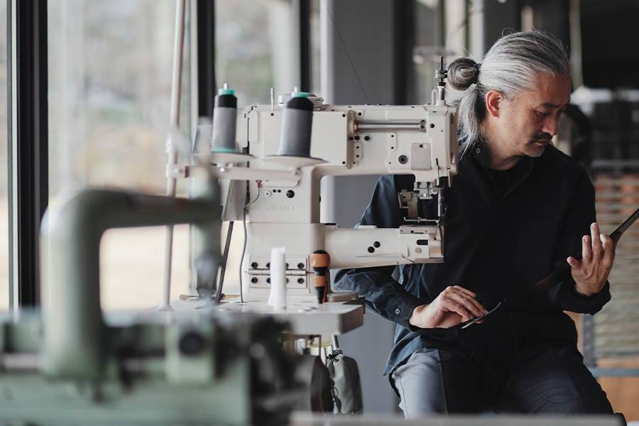 CRAFTSMANSHIP CONTENTS:02