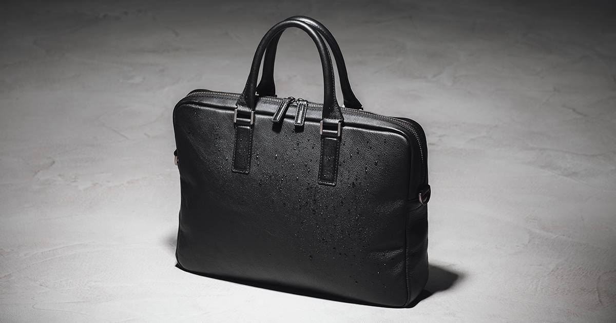 デザインと機能性で選ぶ3タイプの防水レザービジネスバッグ