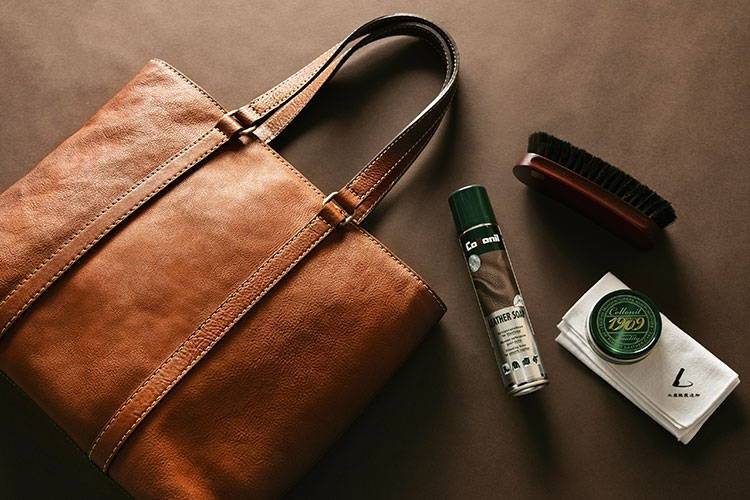 革のお手入れ時間　Vol.1   Tone OILNUME