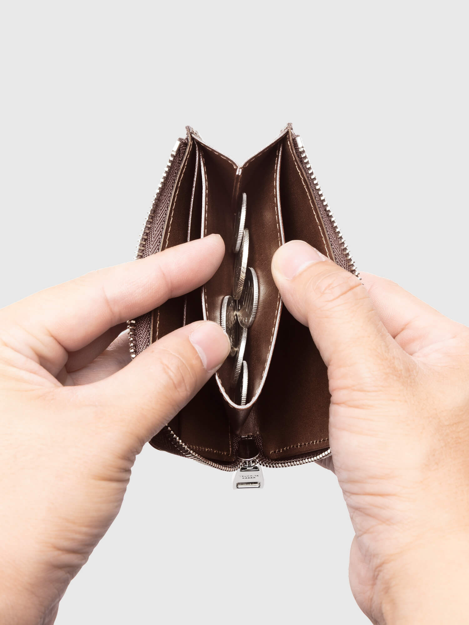 【数量限定色】コードバン コンパクトLファスナー 002