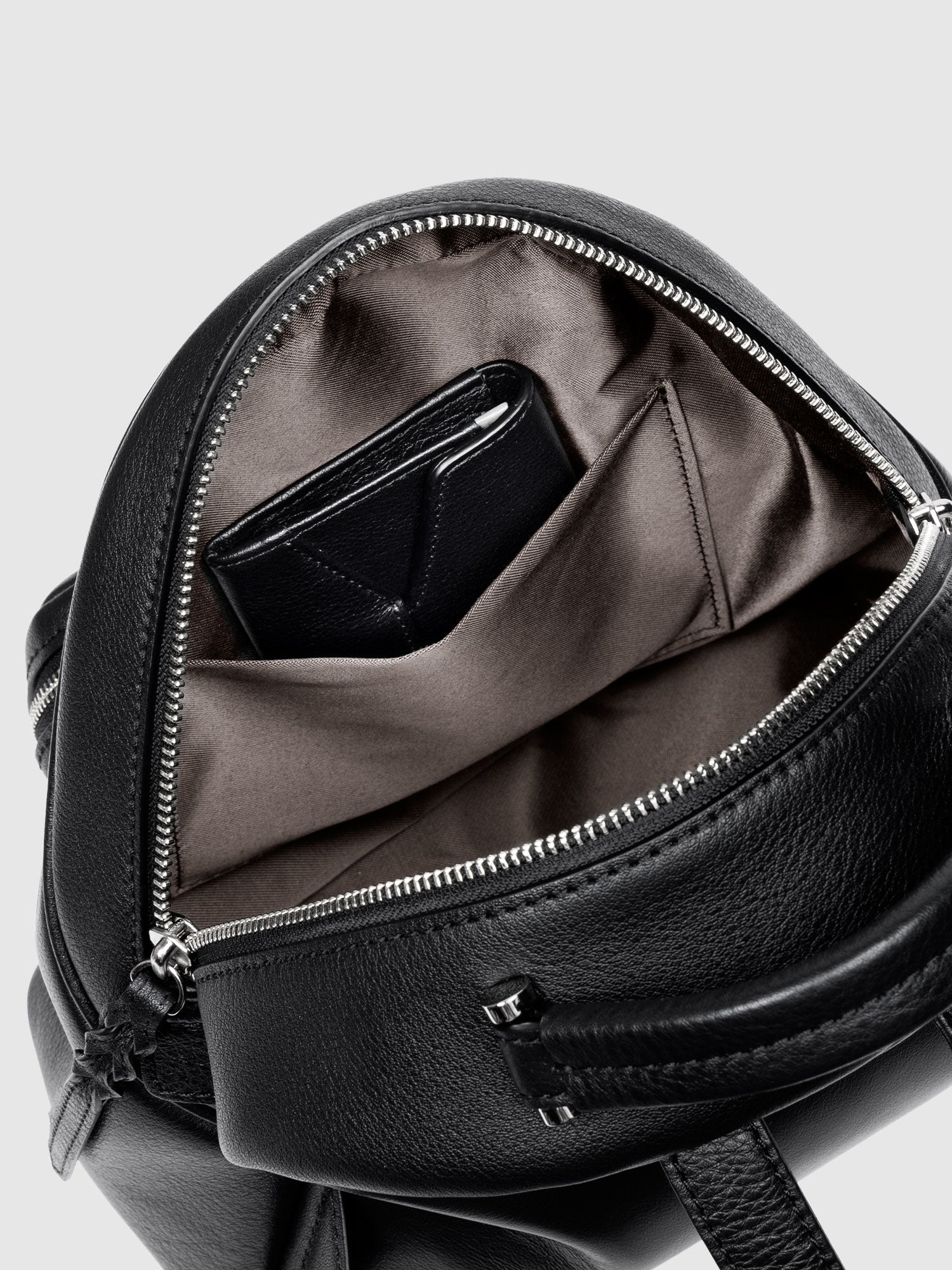 クラルテ スモールバックパック