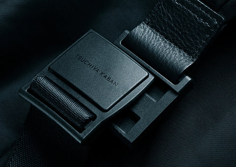 44 マグネット留めバックル