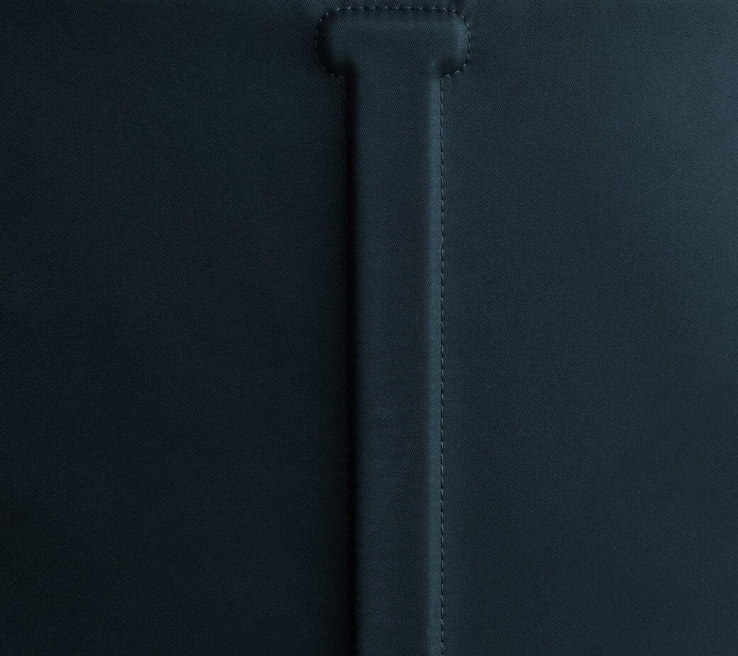 53 “T”を随所に