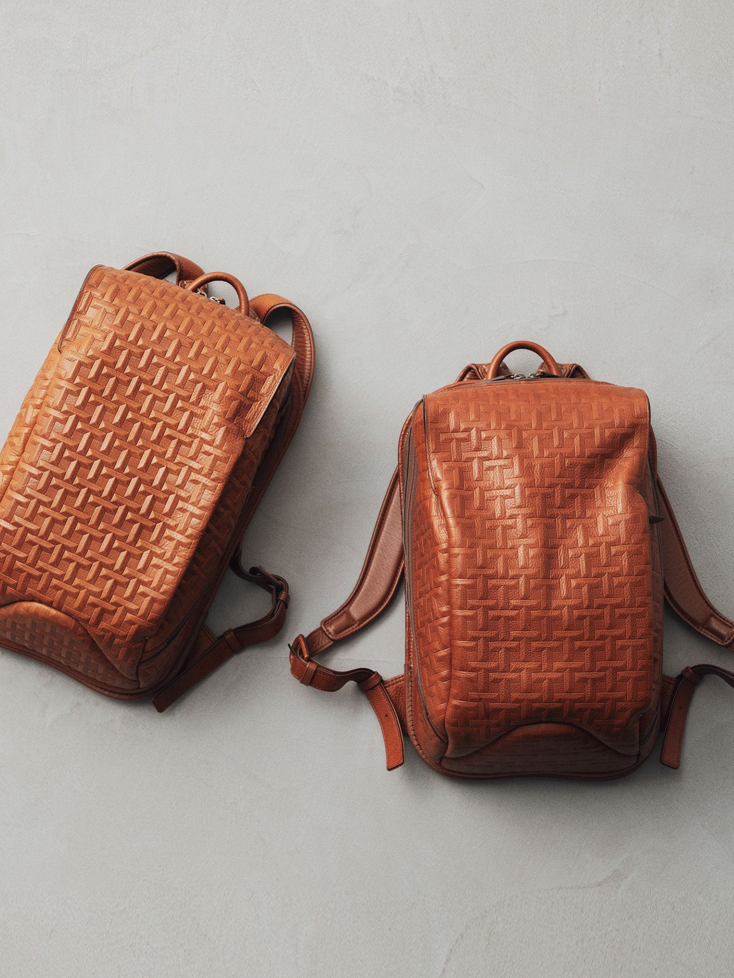 【数量限定色】TSUCHIYA フラットミニショルダー（シグネチャーレイズド）